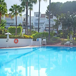 White Pearl Elviria Marbella